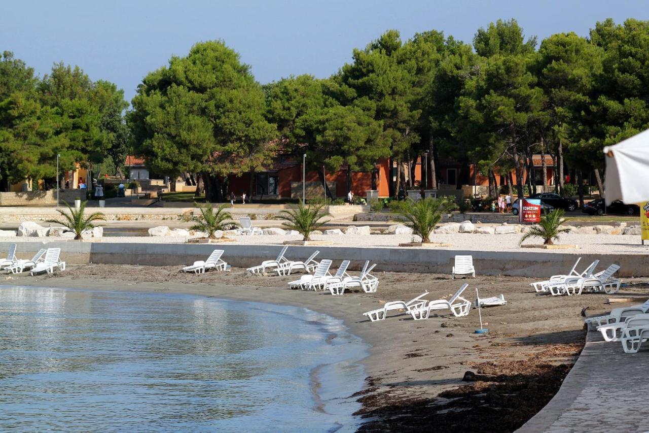 Apartments With A Parking Space Umag - 7110 Kültér fotó